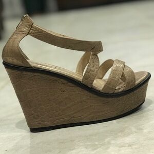 Talbots tan platforms shoes wedges heels size 6